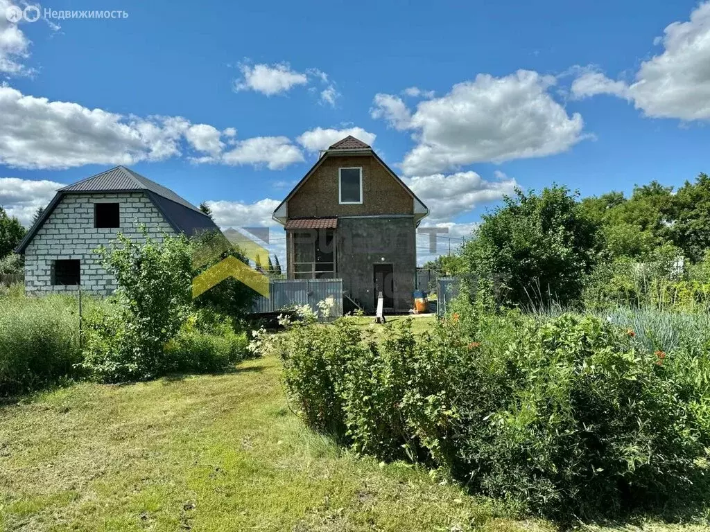 Дом в село Новомосковка, Центральная улица, 48А (57 м) - Фото 0