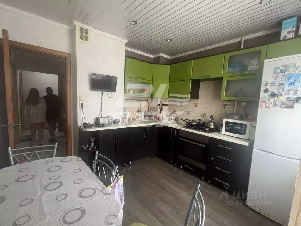 3-к кв. Курская область, Курск Магистральный проезд, 24Б (72.1 м) - Фото 2