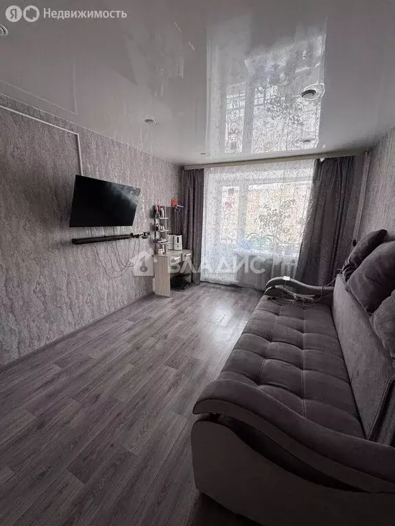 3-комнатная квартира: Улан-Удэ, Октябрьская улица, 45 (56.6 м) - Фото 1