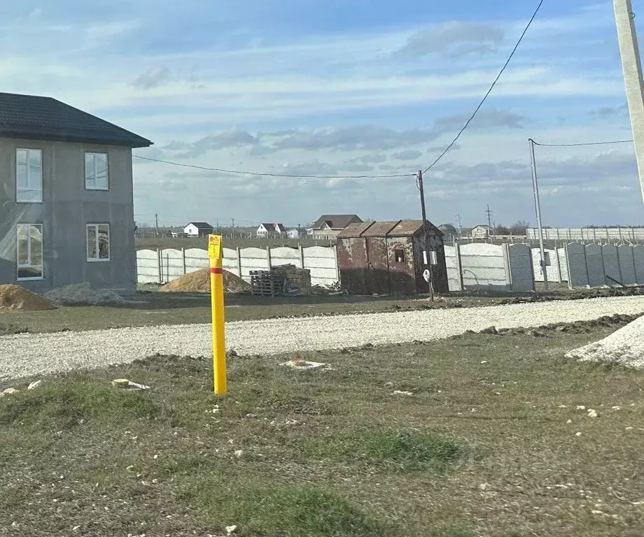 Участок в Крым, Симферопольский район, с. Мирное ул. Ландышевая, 33 ... - Фото 1