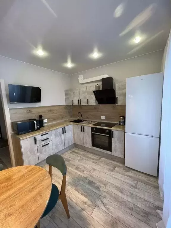 1-к кв. Белгородская область, Старый Оскол Центральный мкр, 4 (37.8 м) - Фото 1