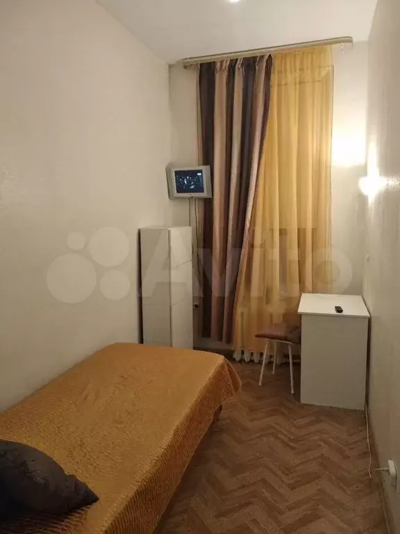 Комната 10 м в 5-к., 2/5 эт. - Фото 0