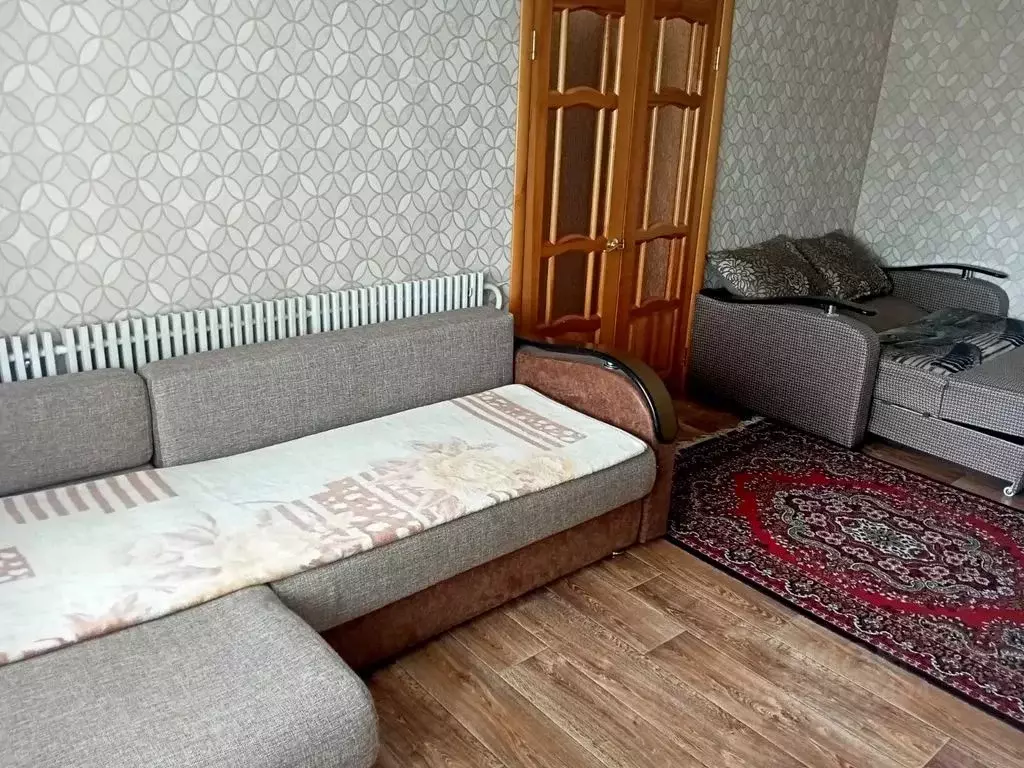 1-к кв. Белгородская область, Валуйки Привокзальная пл., 1 (33.0 м) - Фото 1