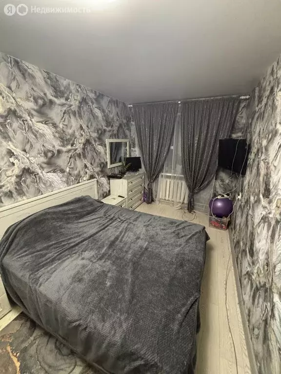 2-комнатная квартира: Бор, улица Максима Горького, 104 (46 м) - Фото 1