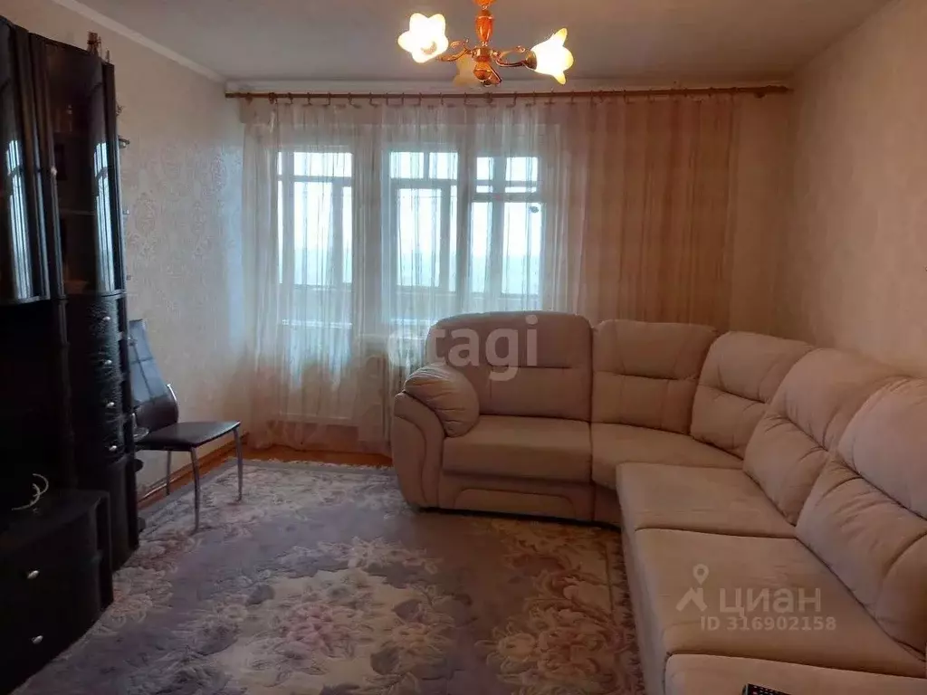 3-к кв. Белгородская область, Губкин ул. Дзержинского, 94 (61.1 м) - Фото 1