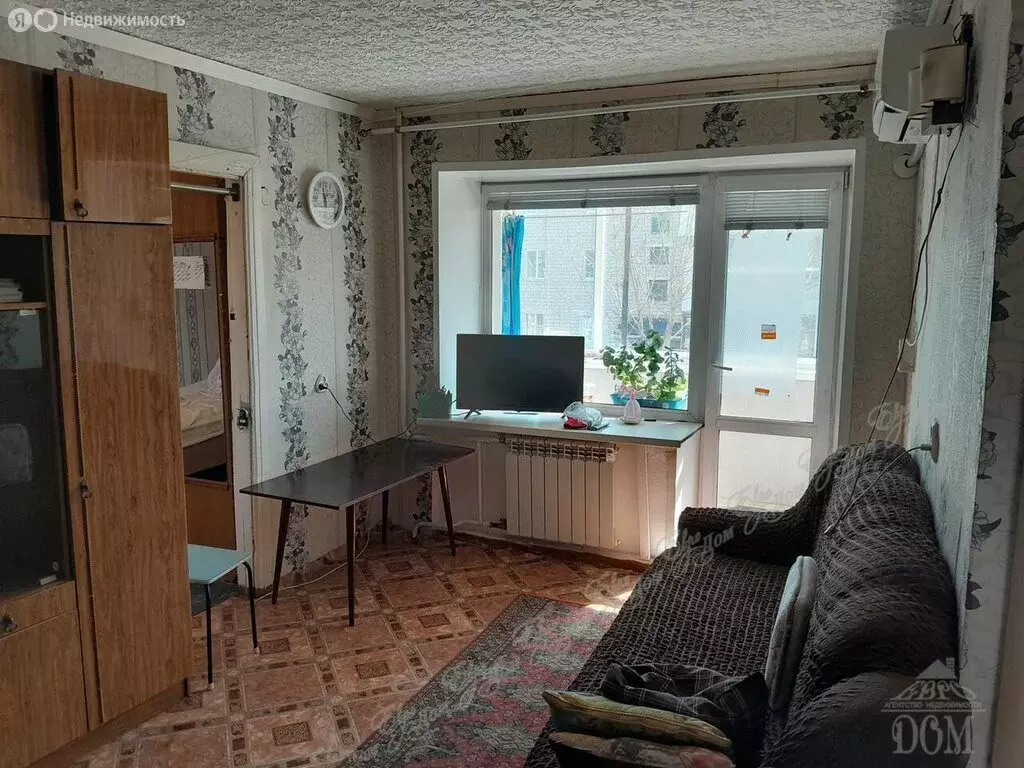 3-комнатная квартира: Биробиджан, улица Димитрова, 17 (55.2 м) - Фото 0