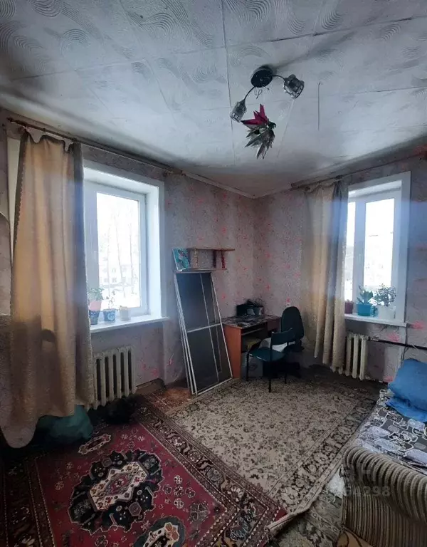 Комната Свердловская область, Первоуральск ул. Чкалова, 39 - Фото 1