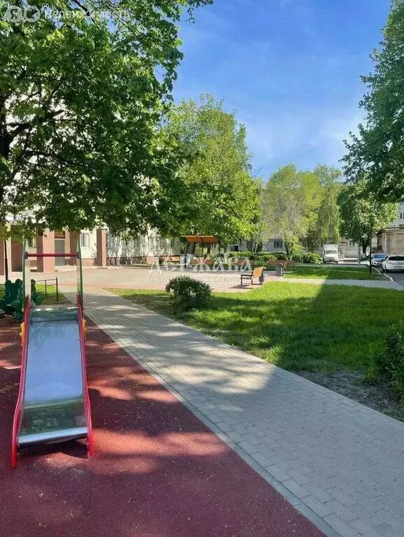 1-комнатная квартира: Старый Оскол, микрорайон Интернациональный, 29 ... - Фото 0