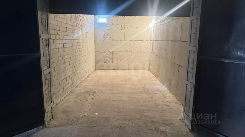 Гараж в Тюменская область, Тюмень ул. Ленина, 38/2 (18 м) - Фото 1