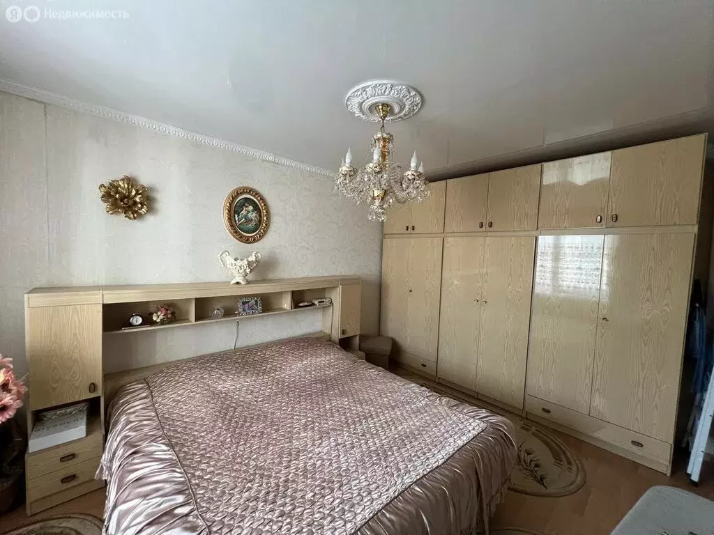 3-комнатная квартира: Иркутск, улица Баумана, 233 (64 м) - Фото 1
