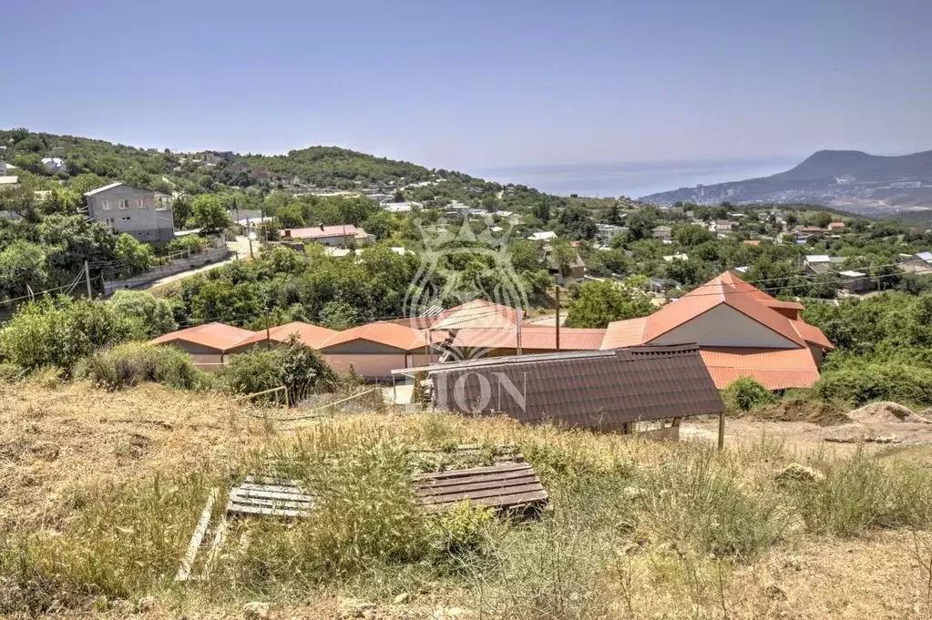 Участок в Крым, Алушта муниципальный округ, с. Лучистое ул. Извилистая ... - Фото 1