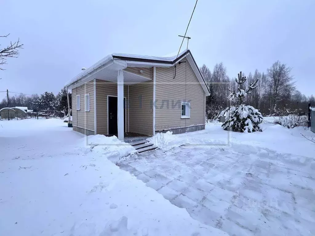 Дом в Ярославская область, Некрасовский муниципальный округ, Вакарево ... - Фото 1
