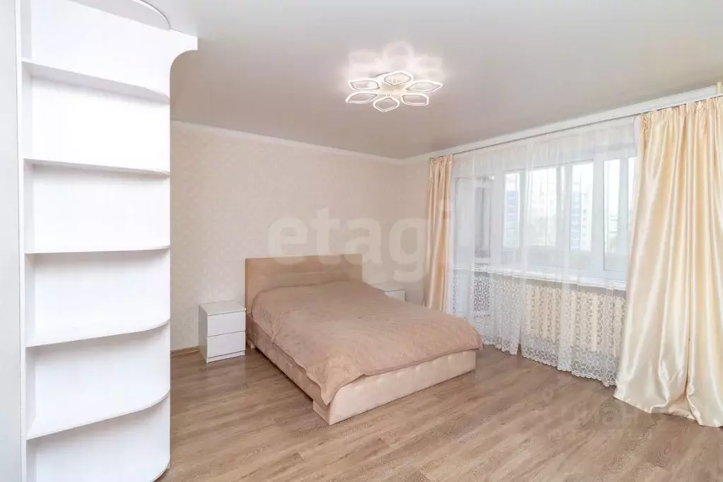 3-к кв. Тюменская область, Тюмень ул. Газовиков, 41к1 (98.9 м) - Фото 1