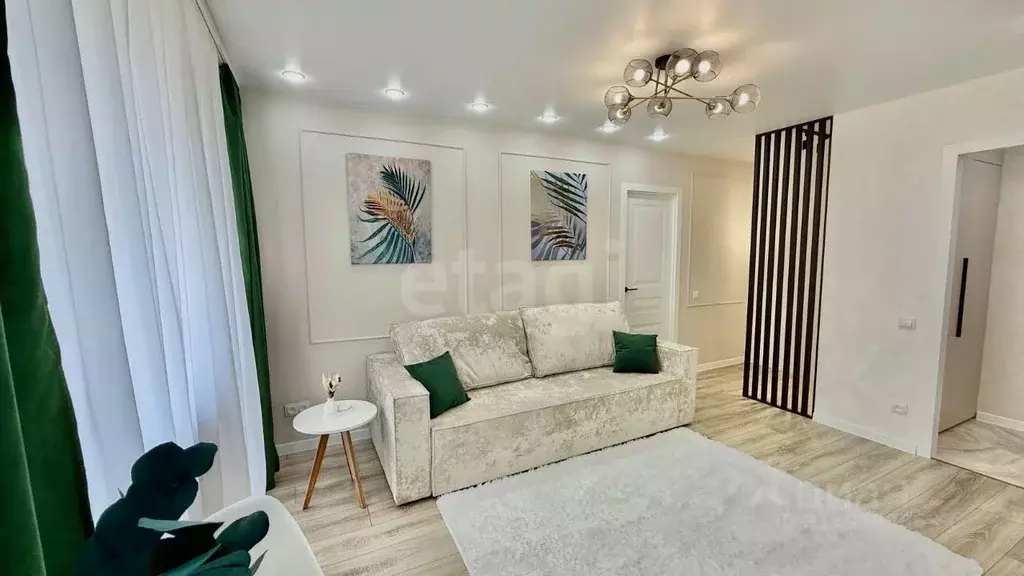 2-к кв. Омская область, Омск просп. Карла Маркса, 20а (44.0 м) - Фото 0
