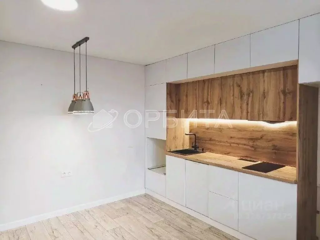 1-к кв. Тюменская область, Тюмень ул. Николая Чаплина, 128 (48.2 м) - Фото 1