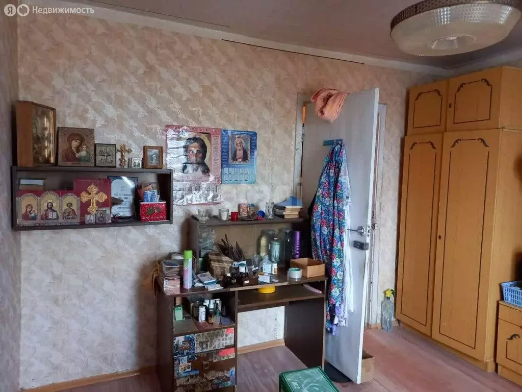 5-комнатная квартира: Губкин, улица Дзержинского, 86 (81 м) - Фото 1