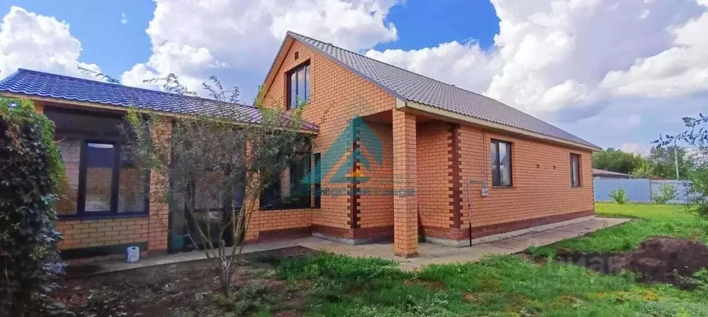 Дом в Оренбургская область, Оренбургский район, Весенний сельсовет, ... - Фото 1