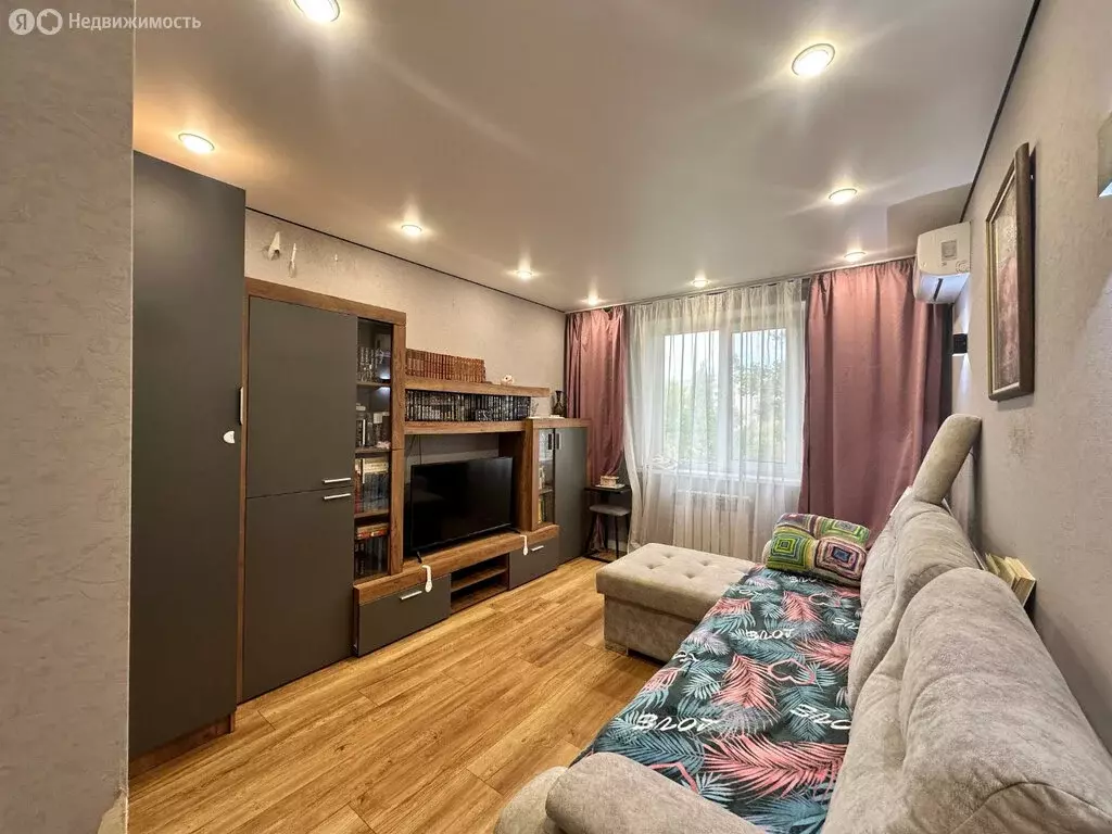 3-комнатная квартира: Саратов, Луговая улица, 86/92 (61.8 м) - Фото 2