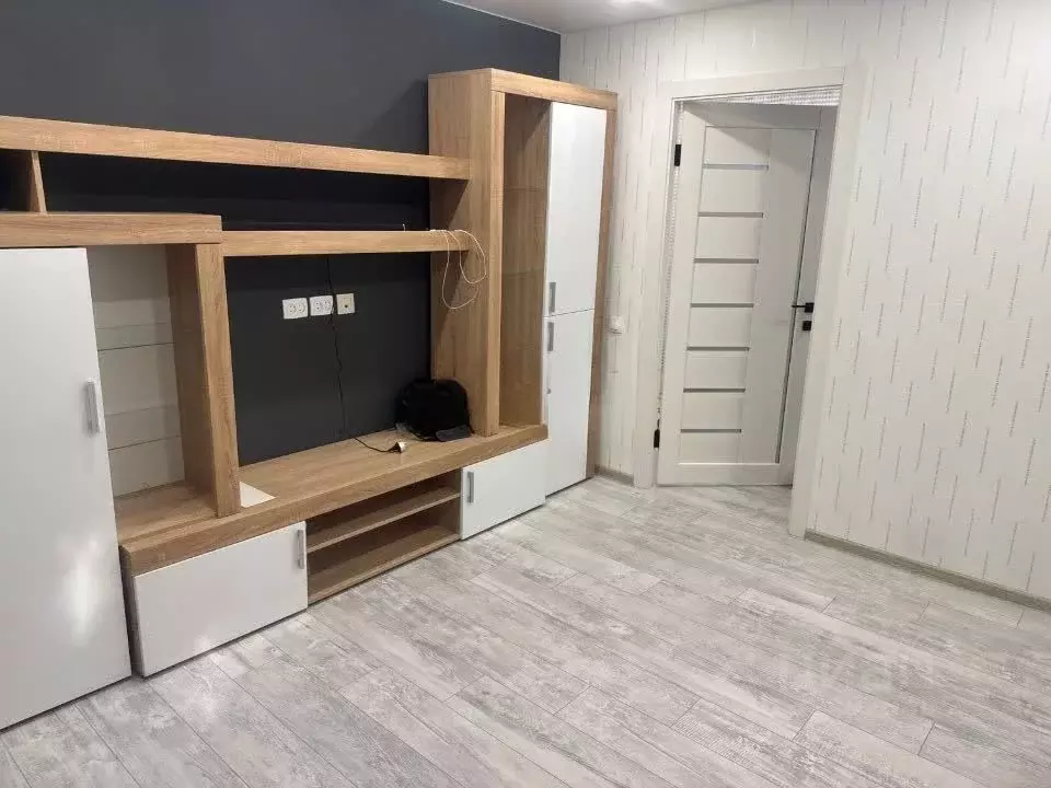 2-к кв. Тюменская область, Тюмень ул. Фурманова, 4 (44.7 м) - Фото 0