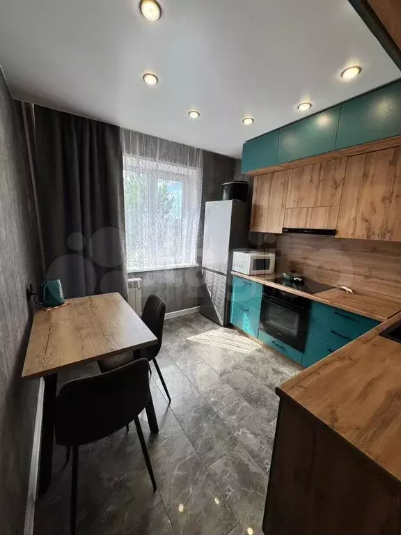 2-к. квартира, 60 м, 3/6 эт. - Фото 1