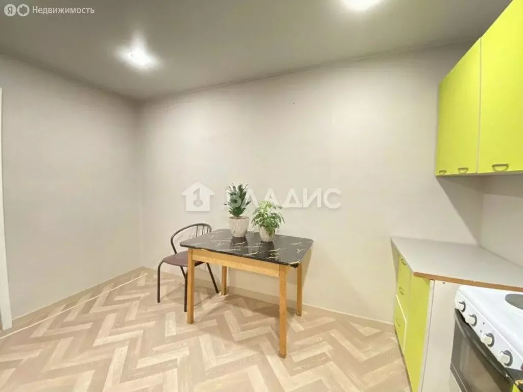 1к в 4-комнатной квартире (18.5 м) - Фото 2