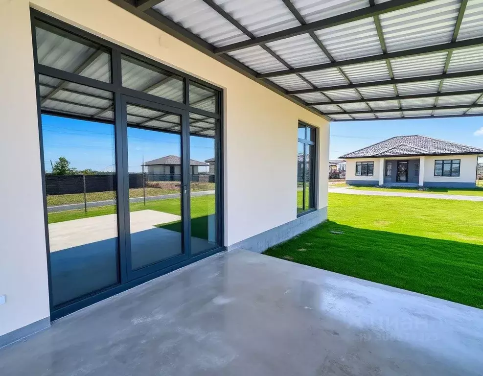 Дом в Астраханская область, Приволжский район, с. Началово, Сосновый ... - Фото 1