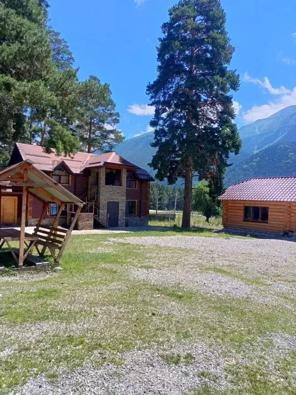 Комната Карачаево-Черкесия, Зеленчукский район, с. Архыз ул. Ленина, ... - Фото 0