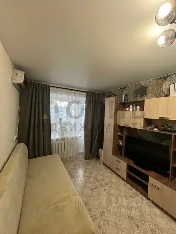 1-к кв. Тюменская область, Тюмень ул. 50 лет Октября, 47 (30.6 м) - Фото 1