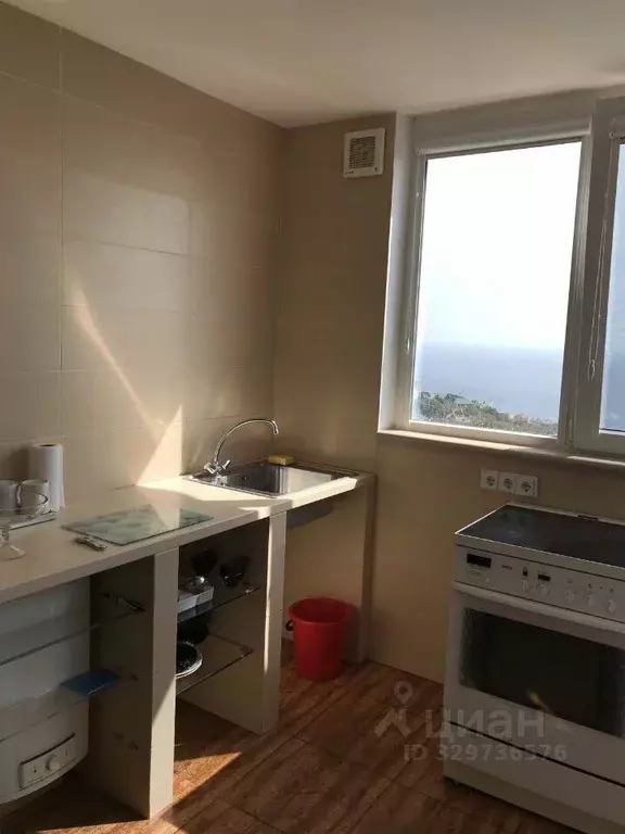 3-к кв. Крым, Алупка ш. Севастопольское, 2А (90.0 м) - Фото 1