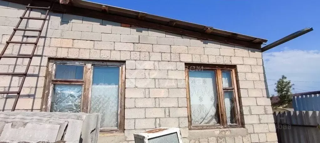 Дом в Волгоградская область, Волгоград Забайкальская ул. (50 м) - Фото 0