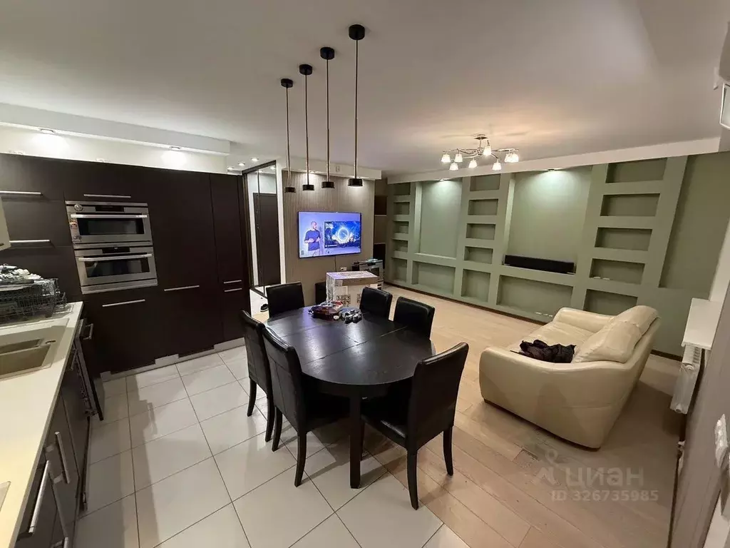 2-к кв. Санкт-Петербург ул. Есенина, 1к1 (99.0 м) - Фото 1