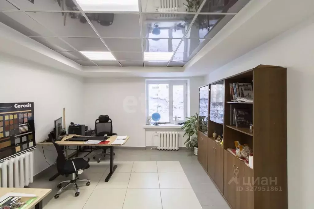 Помещение свободного назначения в Тюменская область, Тюмень ул. ... - Фото 1