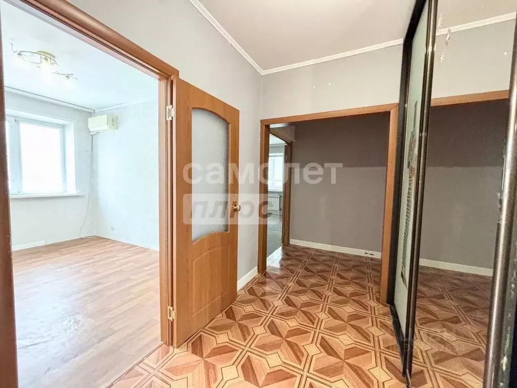 2-к кв. Самарская область, Тольятти Ярославская ул., 10 (65.2 м) - Фото 2