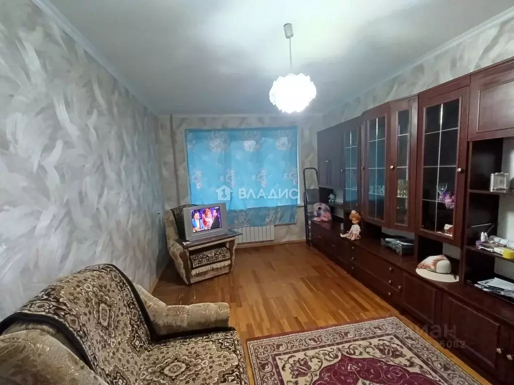 1-к кв. Белгородская область, Шебекино ул. Петровского, 5 (43.5 м) - Фото 0