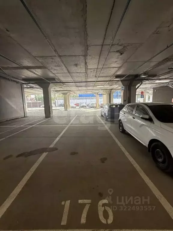 Гараж в Воронежская область, Воронеж Донбасская ул., 25к3 (13 м) - Фото 1