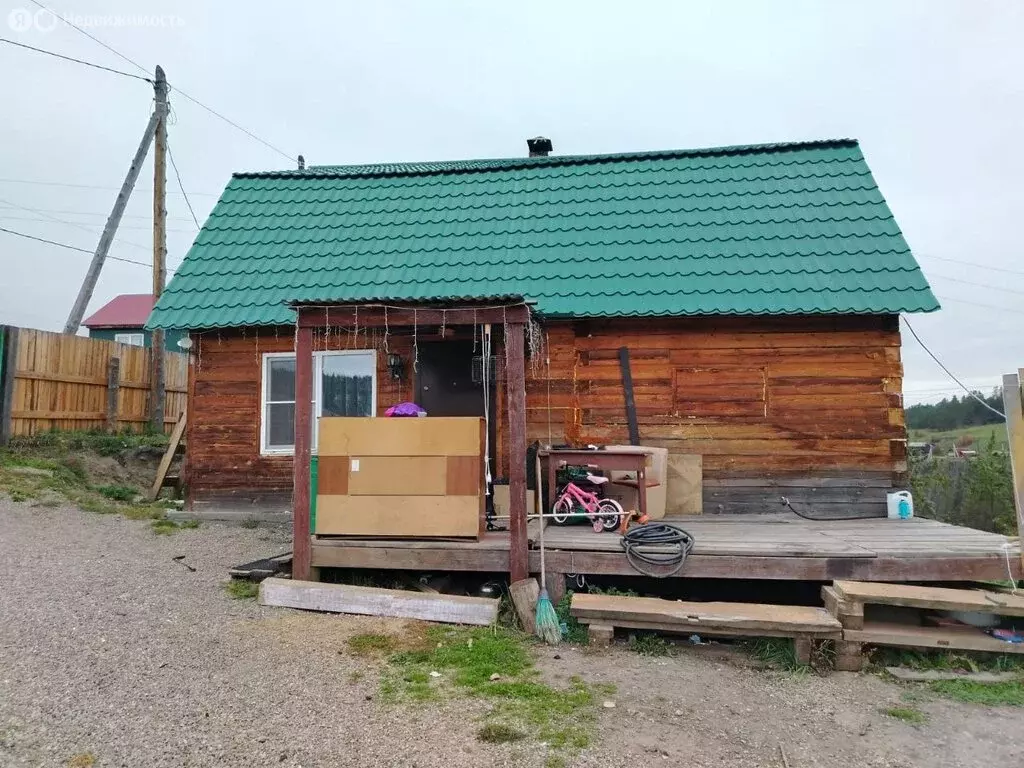 Дом в Александровское, село Александровское, Партизанская улица, 5 ... - Фото 0