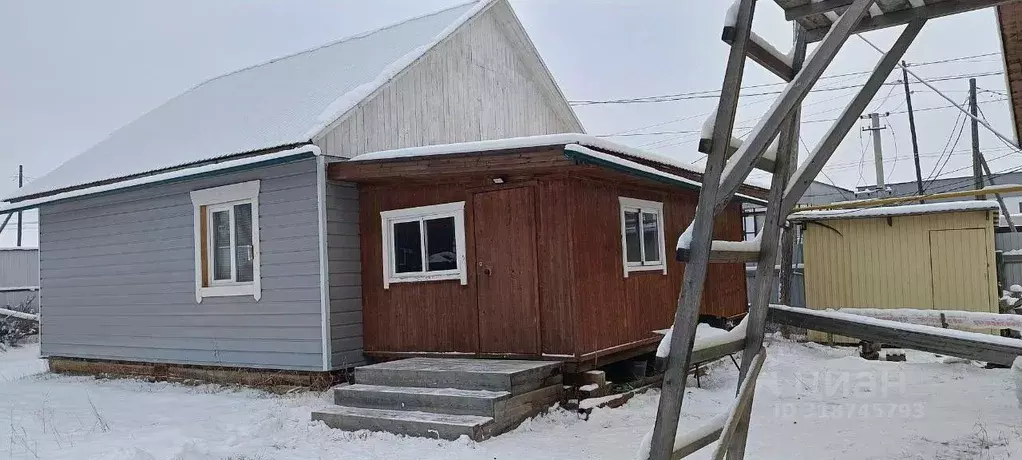 Дом в Саха (Якутия), Якутск Базовый пер., 29А (49 м) - Фото 1