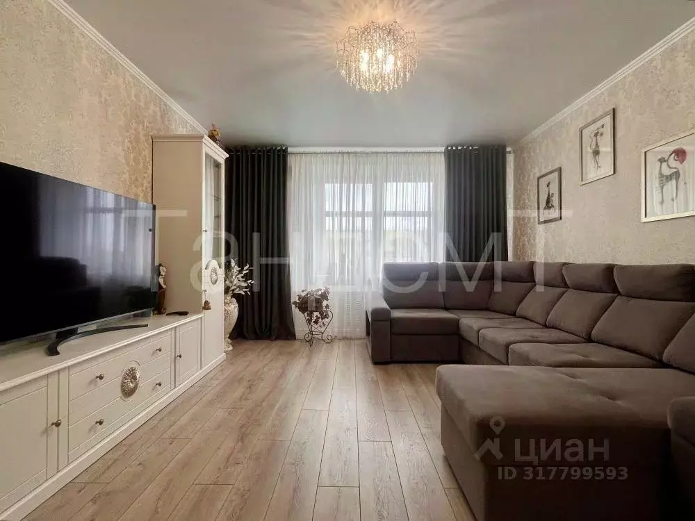 2-к кв. Омская область, Омск ул. Малиновского, 19 (68.7 м) - Фото 0
