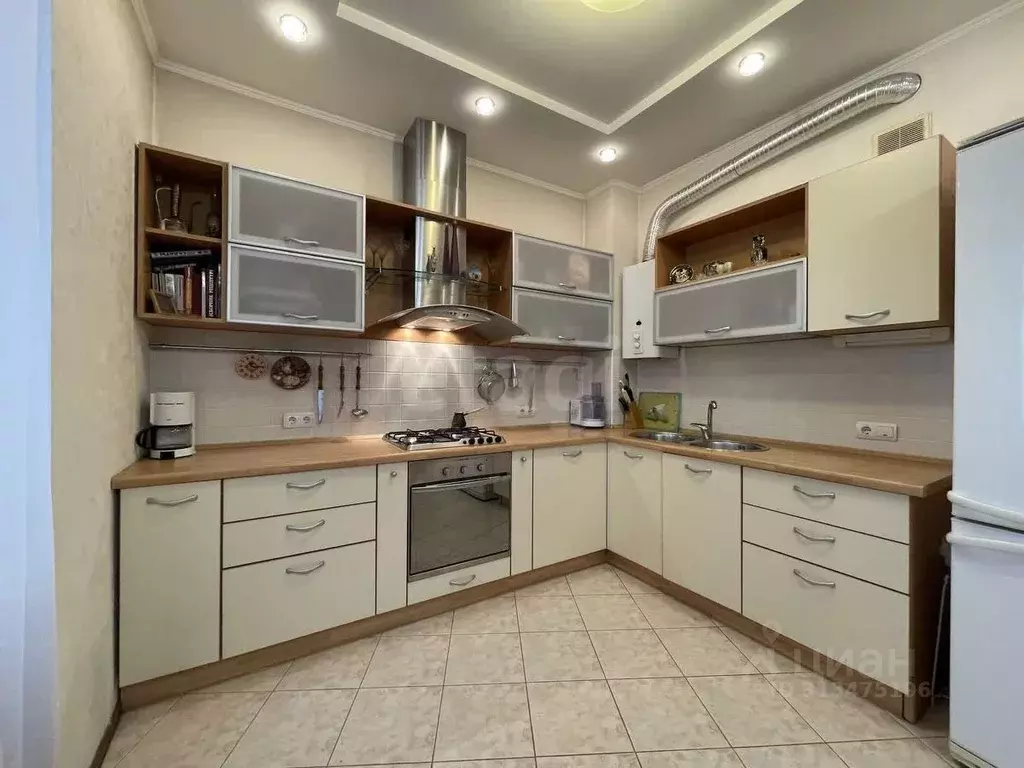 2-к кв. Татарстан, Казань ул. Тунакова, 47 (71.4 м) - Фото 0