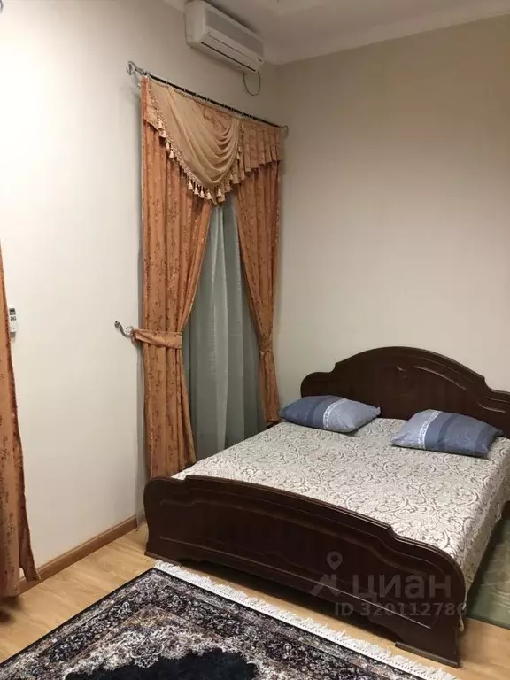 Комната Крым, Керчь ул. Театральная, 35 (20.0 м) - Фото 1