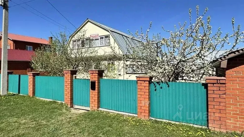 Дом в Башкортостан, Дюртюлинский район, Такарликовский сельсовет, с. ... - Фото 1