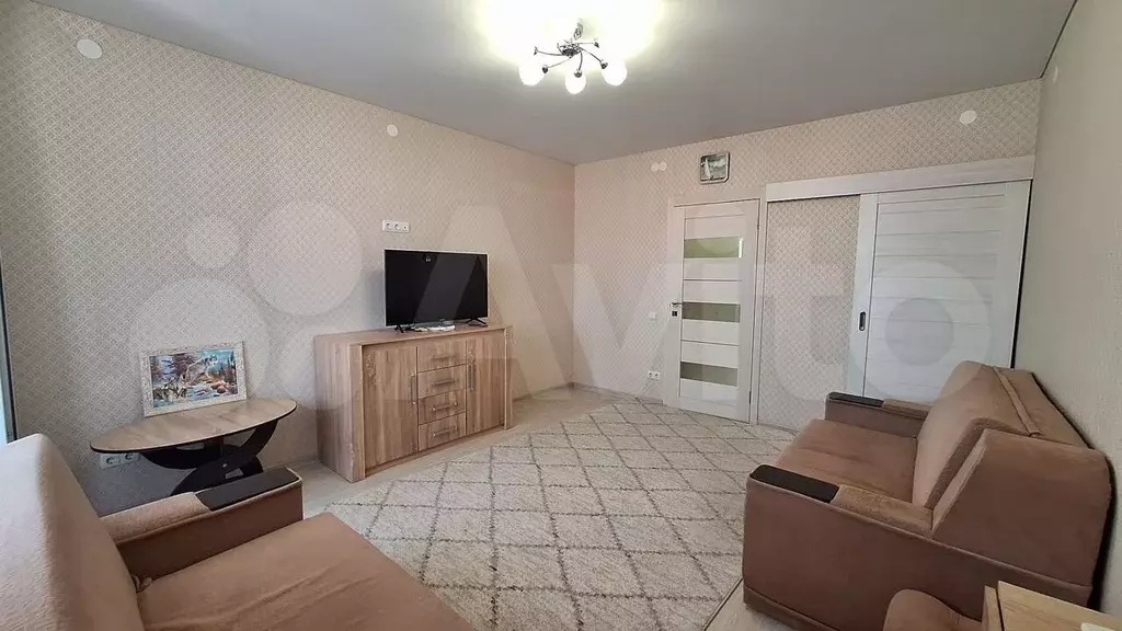 2-к. квартира, 60 м, 4/6 эт. - Фото 1