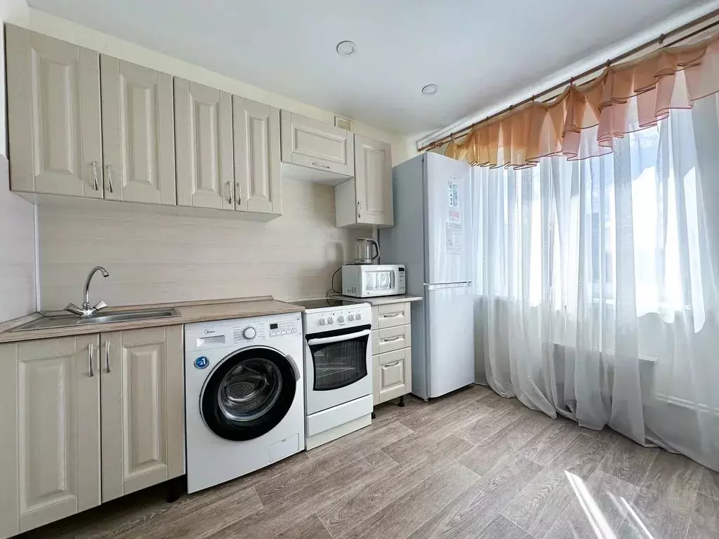 2-к кв. Самарская область, Тольятти Южное ш., 33 (62.0 м) - Фото 1