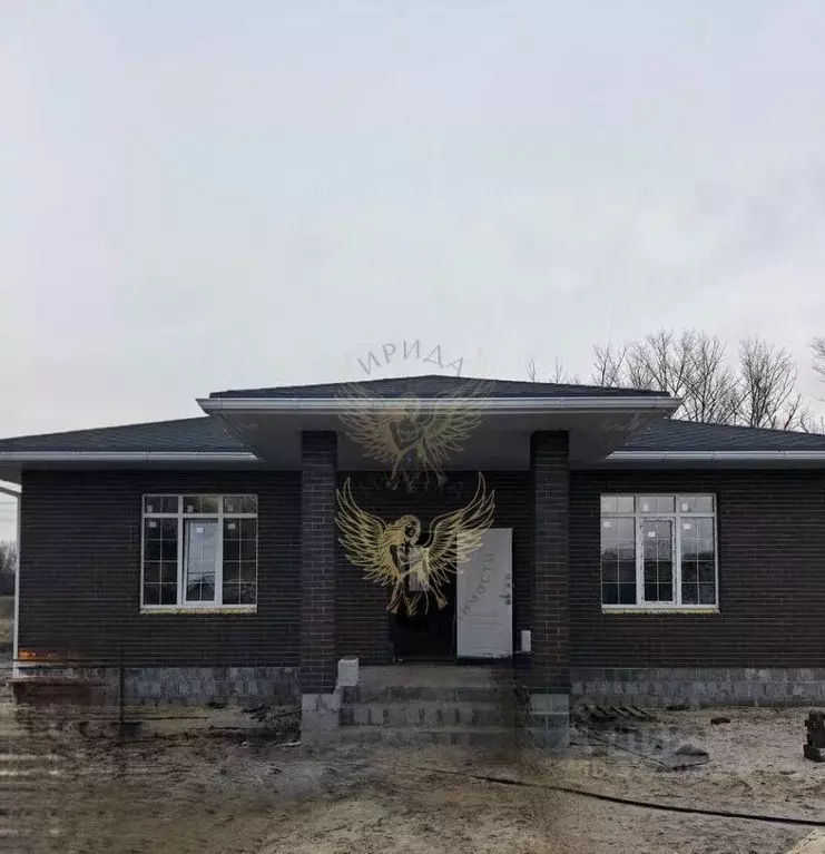 Дом в Белгородская область, Старооскольский городской округ, с. ... - Фото 1