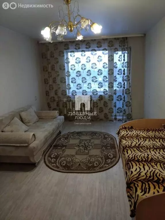 3-комнатная квартира: село Ивановка, Пионерская улица, 23 (70 м) - Фото 1