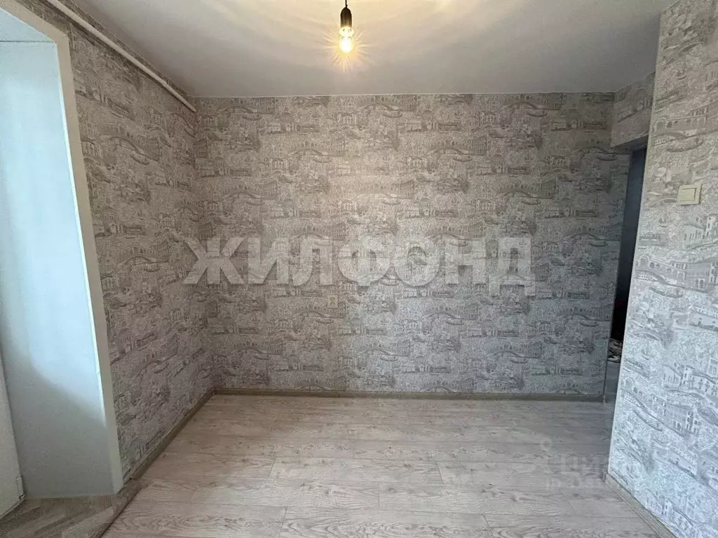 1-к кв. Новосибирская область, Коченевский район, Чик рп ул. Ленина, ... - Фото 0