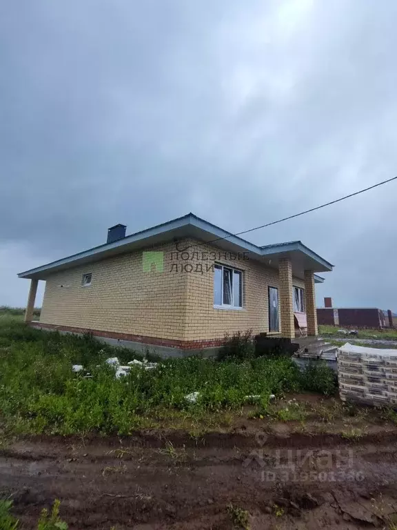 Коттедж в Башкортостан, Кармаскалинский район, Кабаковский сельсовет, ... - Фото 0