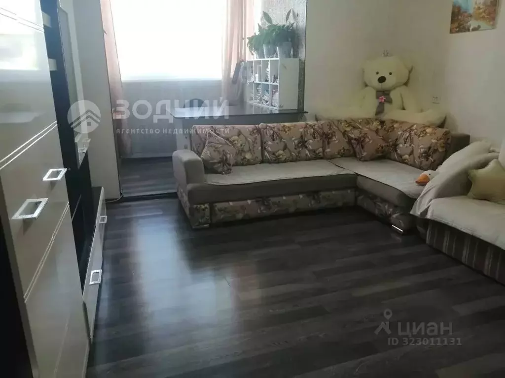 2-к кв. Чувашия, Урмары пгт ул. Заводская (51.6 м) - Фото 0