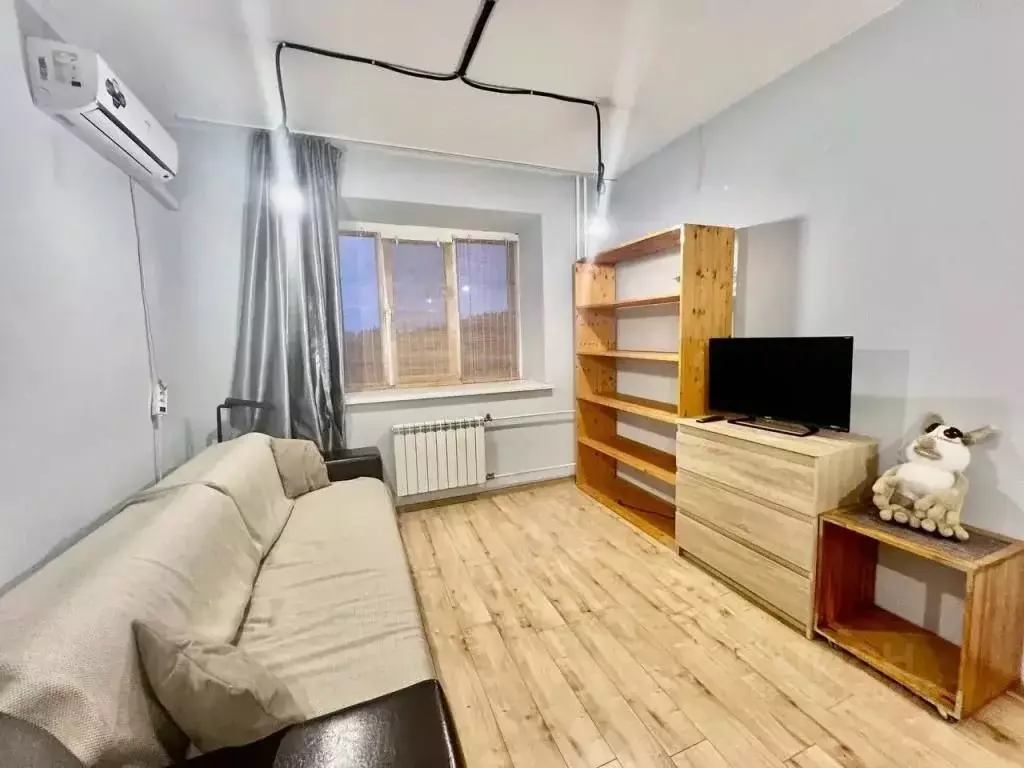 1-к кв. Волгоградская область, Волгоград ул. Базарова, 2 (48.0 м) - Фото 0