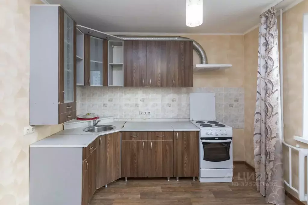 1-к кв. Тюменская область, Тюмень Широтная ул., 183 (43.7 м) - Фото 1